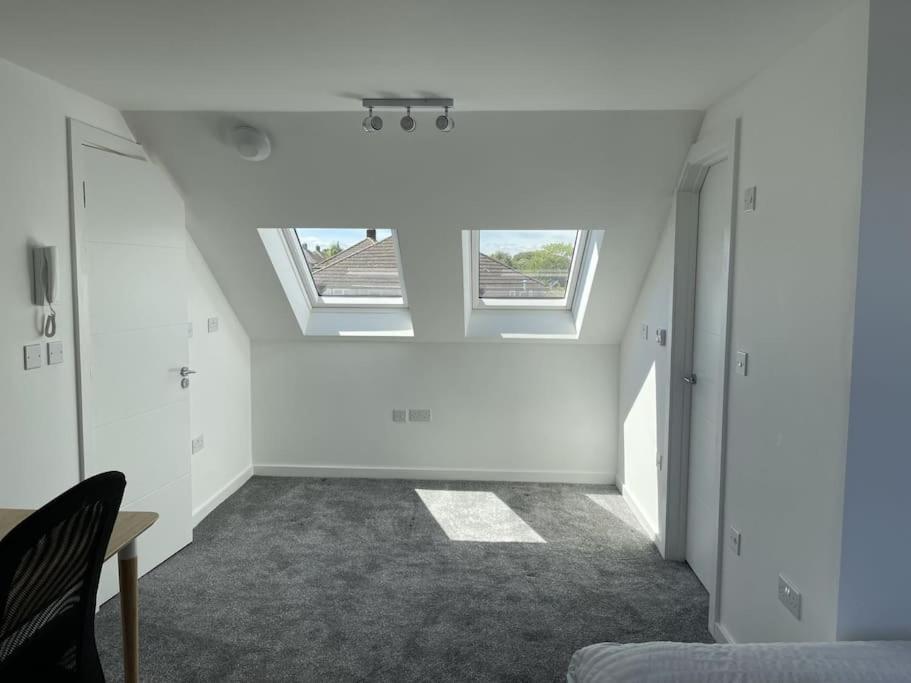 Paradigm House, Modern 2-Bedroom Duplex Apartment 2, Free Parking, Oxford Exteriér fotografie