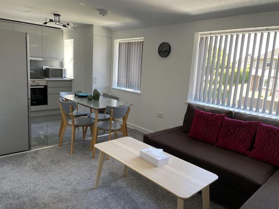 Paradigm House, Modern 2-Bedroom Duplex Apartment 2, Free Parking, Oxford Exteriér fotografie